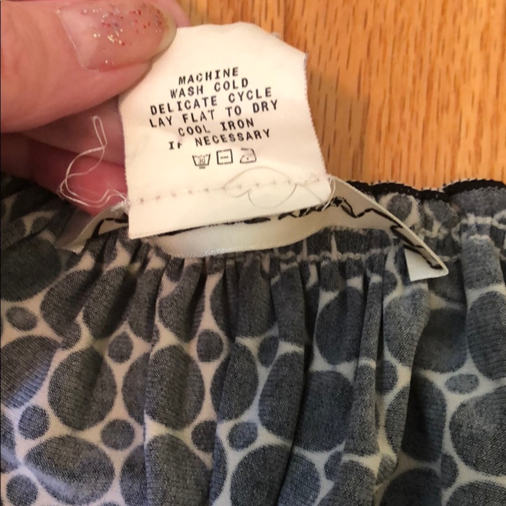 Max Studio Long Top Size Medium - image 3